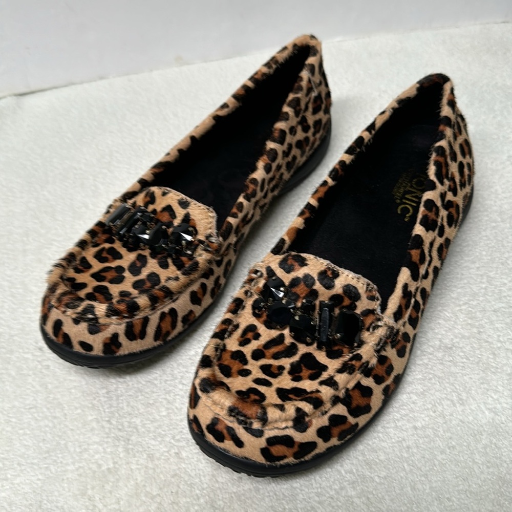 Vionic Leopard Print Flats